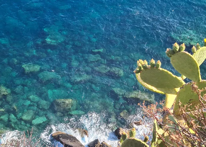 San Giovanni Apt, Seaview Terrace, 2 Aircondo Bdr, Easy From Train Or Private Parking