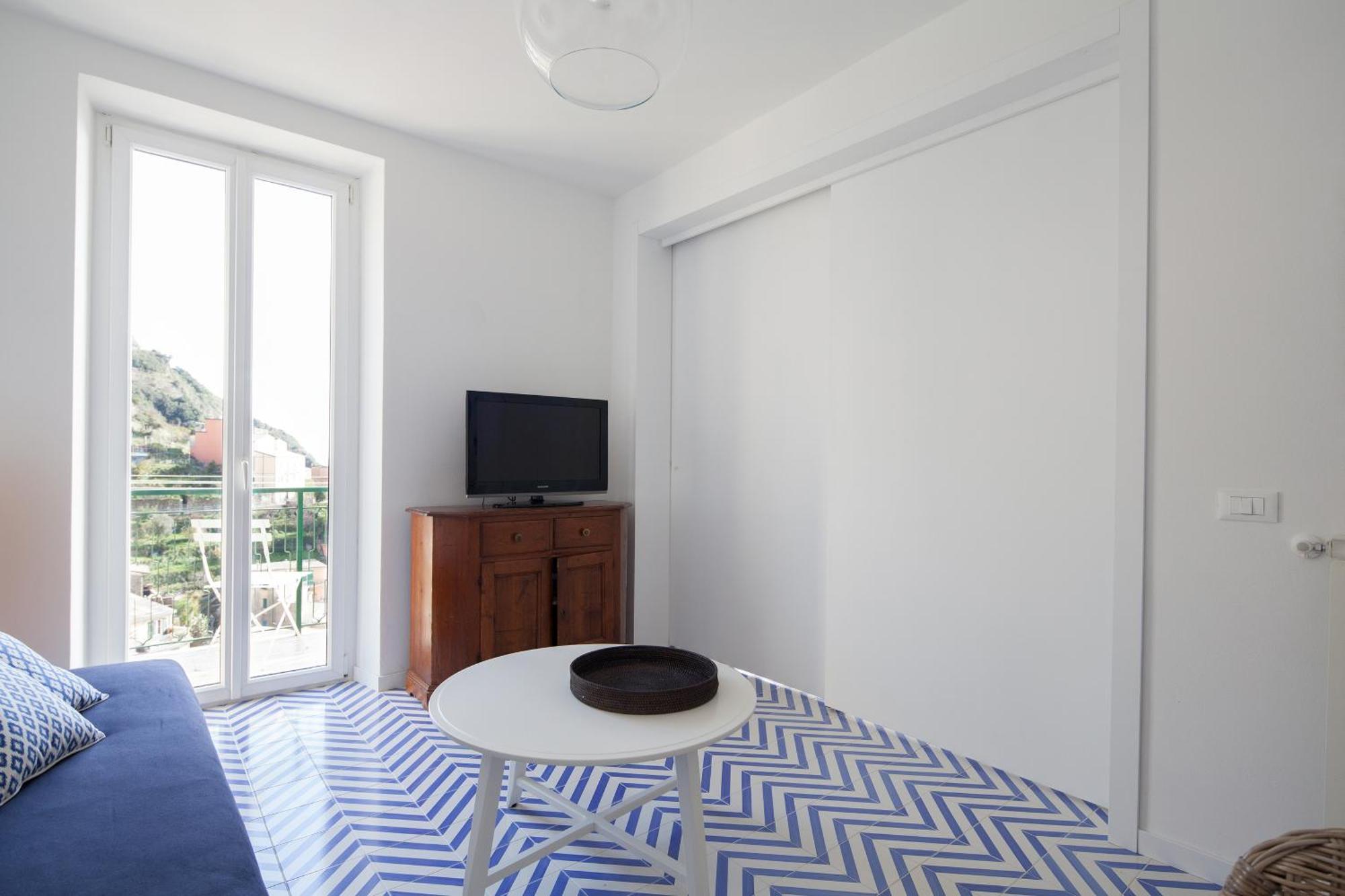 Apartment San Giovanni Apt, Seaview Terrace, 2 Aircondo Bdr, Easy From Train Or Private Parking Riomaggiore