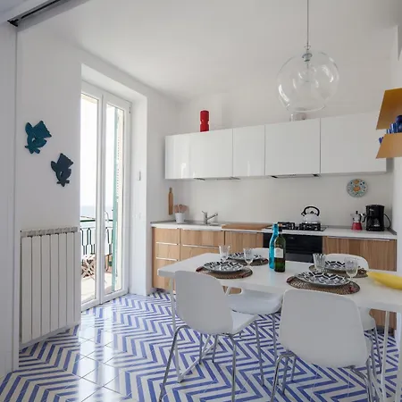 San Giovanni Apt, Seaview Terrace, 2 Aircondo Bdr, Easy From Train Or Private Parking Riomaggiore Exterior photo