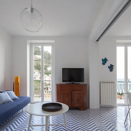 San Giovanni Apt, Seaview Terrace, 2 Aircondo Bdr, Easy From Train Or Private Parking Riomaggiore Exterior photo